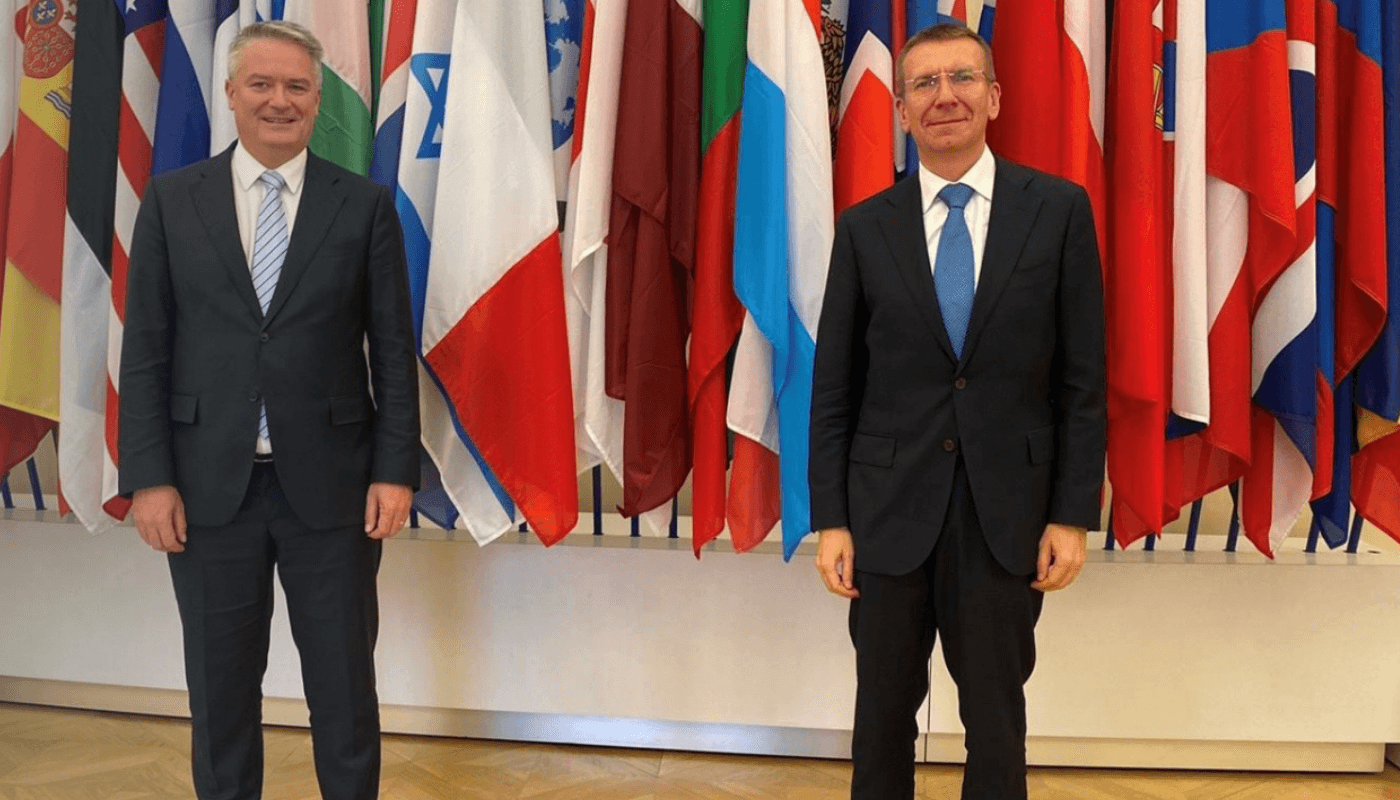 OECD Secretary General Matthias Korman and Latvian Foreign Minister Edgars Rinkevics