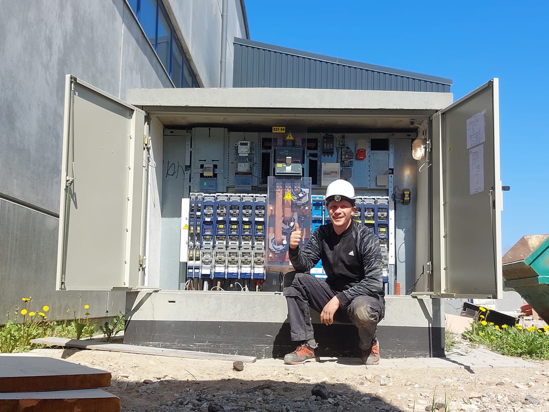 Kad dati strādā ražošanas labā: “AdvanGrid” monitoringa platforma industriālajai efektivitātei